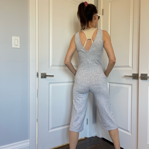 Soft one piece grey jumpsuit - Picture 6 of 8